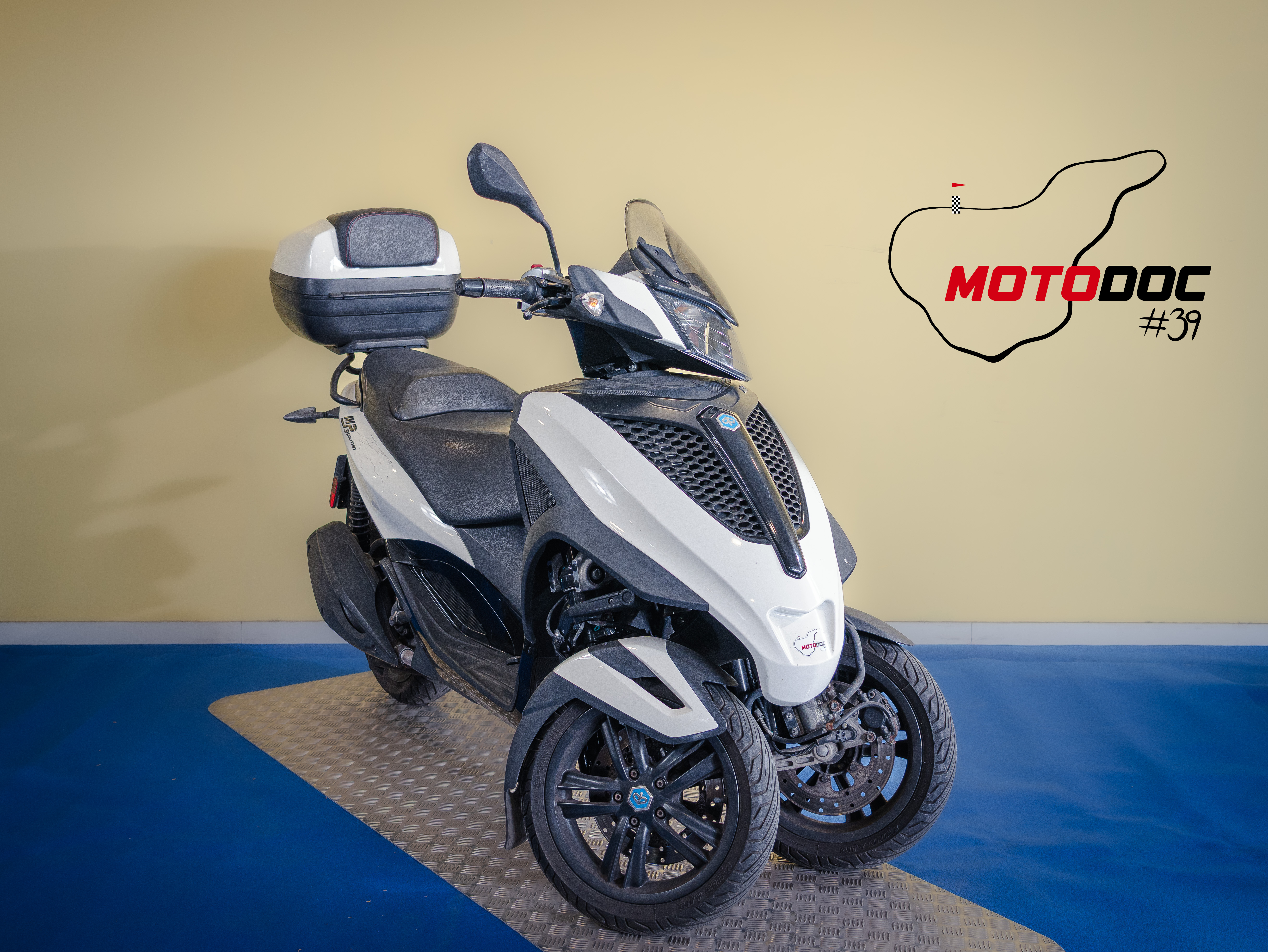 Scooter 300 - 3 Ruendas