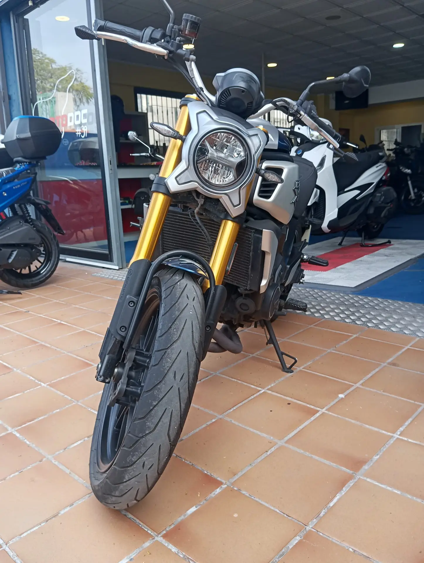 CFMOTO CL-X700 - Imagen 2