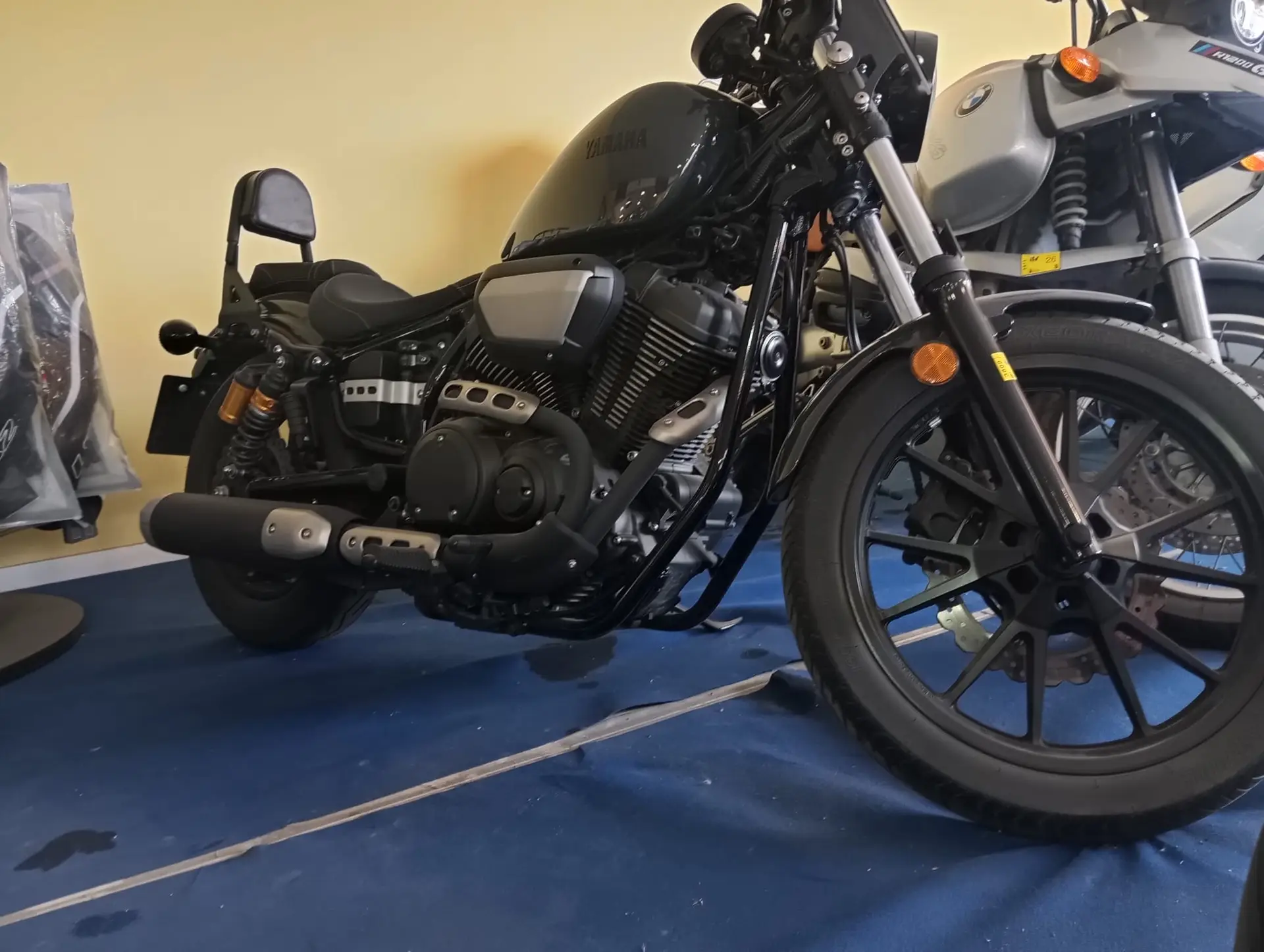 Yamaha xvs950